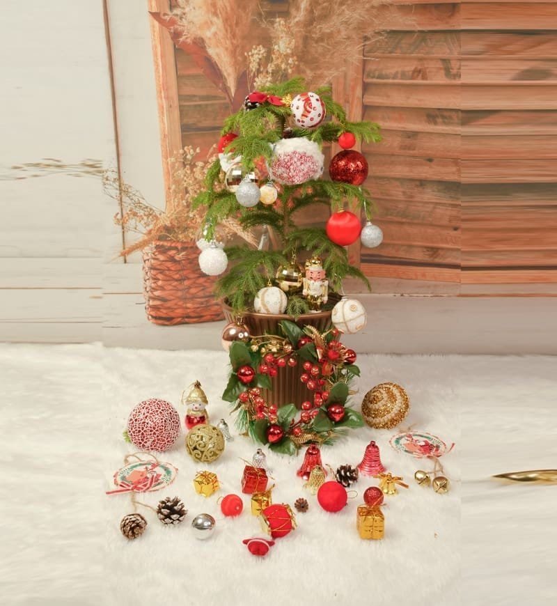 Christmas Tree Ornament Decoration Assortment Set 51pcs - Image 3