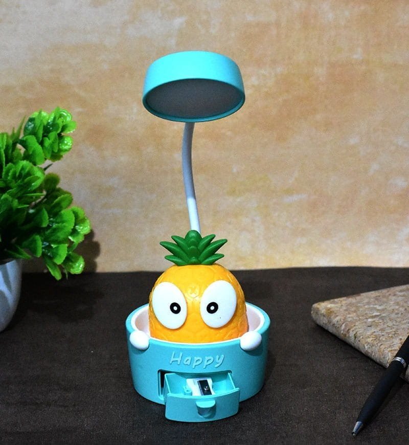 Bobblehead Pineapple Lamp