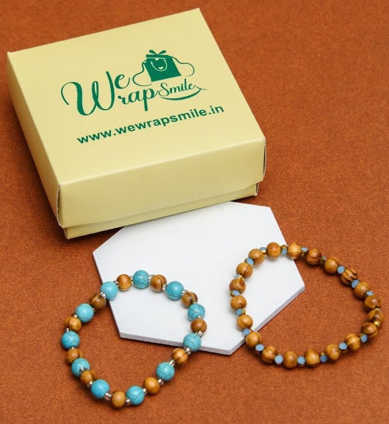 Turquoise & wood beads flexible Bracelet