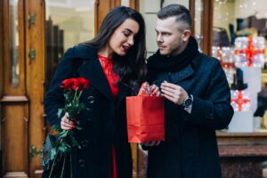 Read more about the article Top Valentine Gift Ideas for Your Girlfriend