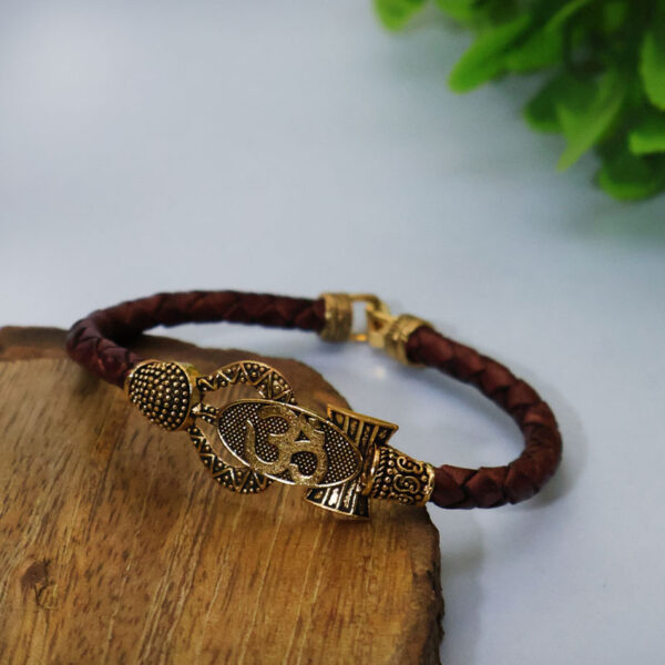 Om Damru Trishul Bracelet in golden